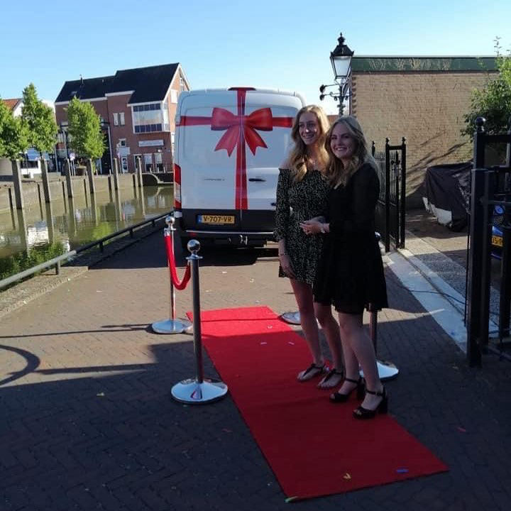 feest op de stoep als cadeau 