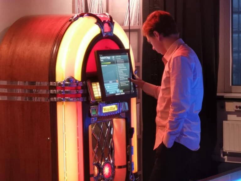 de-platenkast_huren met karaoke